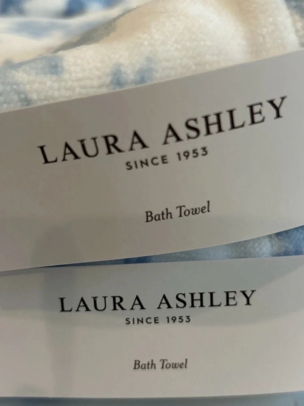 Laura Ashley 4 Pc Set FLORAL TOILE Blue Velour Bath & Hand Towels Set Cottage